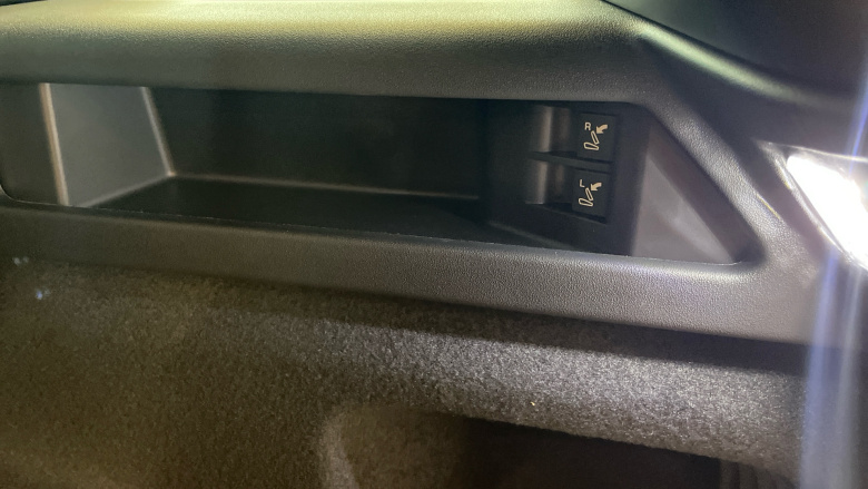 Land Rover Discovery Sport 1.5 P270e Metropolitan 5dr Auto [5 Seat] [NI] Station Wagon